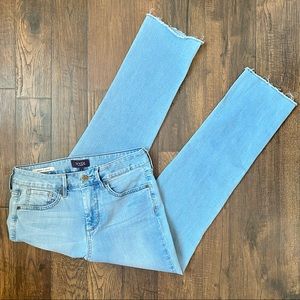 NYDJ JEANS Sheri Ankle Light Wash Frayed Raw Hem Size 2